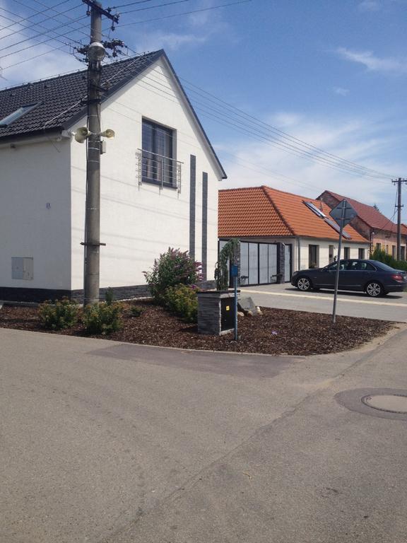 Villa Star House Hevlín Zewnętrze zdjęcie